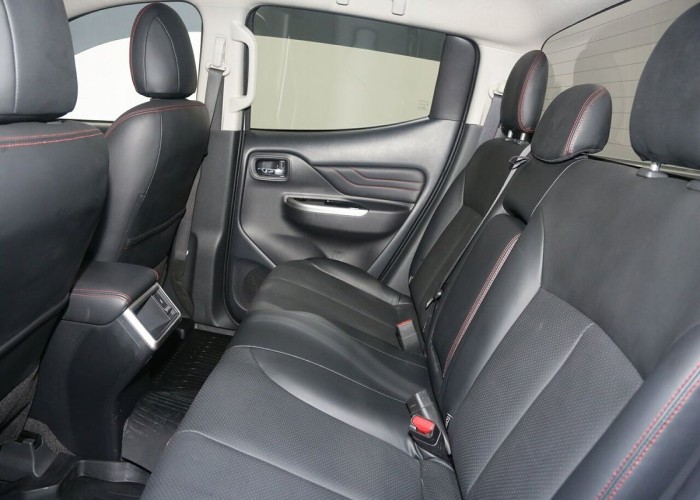 Used 1
                    MITSUBISHI
                     for Sale Image