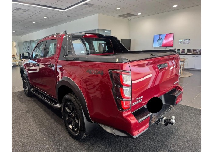 Used 1
                    ISUZU
                     for Sale Image