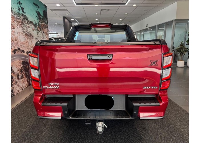 Used 1
                    ISUZU
                     for Sale Image