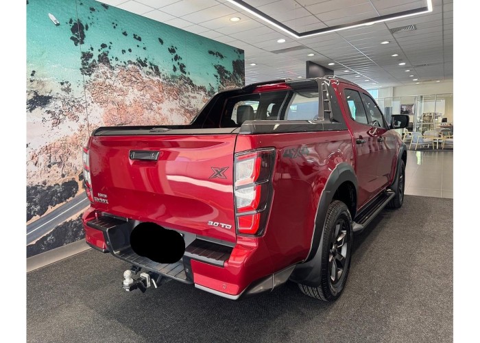 Used 1
                    ISUZU
                     for Sale Image