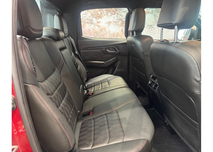 Used 1
                    ISUZU
                     for Sale Image