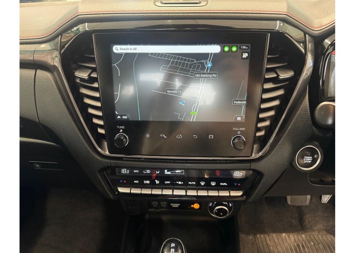 Used 1
                    ISUZU
                     for Sale Image