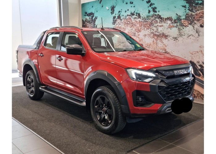 Used 1
                    ISUZU
                     for Sale Image