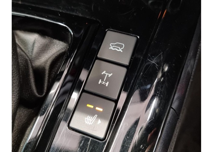 Used 1
                    ISUZU
                     for Sale Image