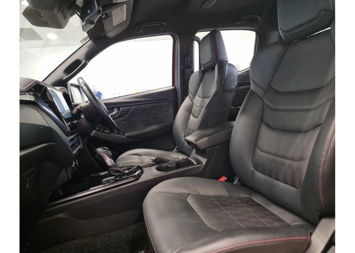 Used 1
                    ISUZU
                     for Sale Image