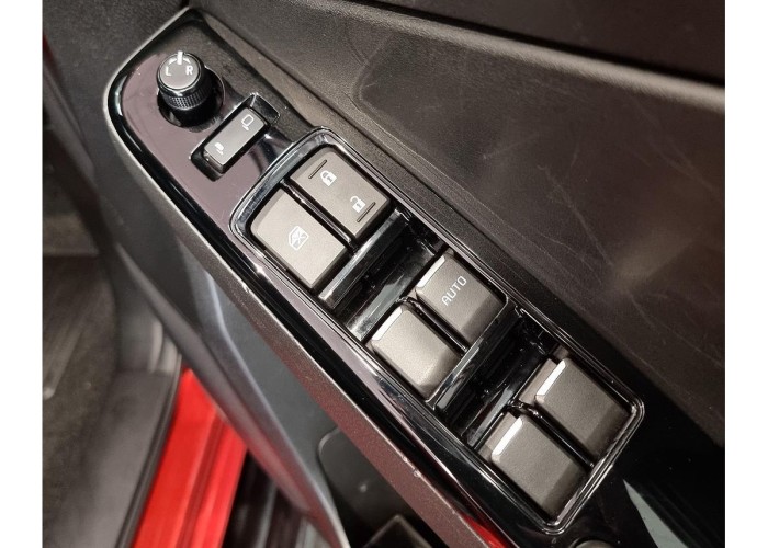 Used 1
                    ISUZU
                     for Sale Image