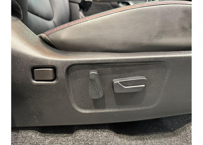 Used 1
                    ISUZU
                     for Sale Image