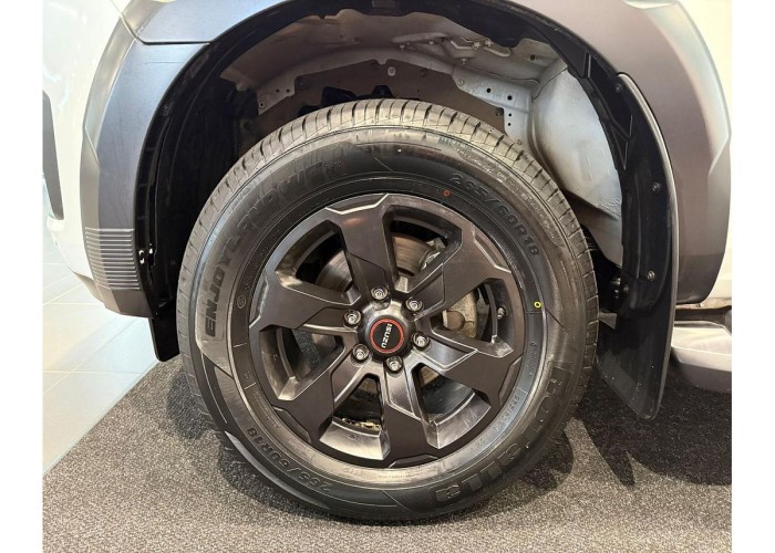 Used 1
                    ISUZU
                     for Sale Image