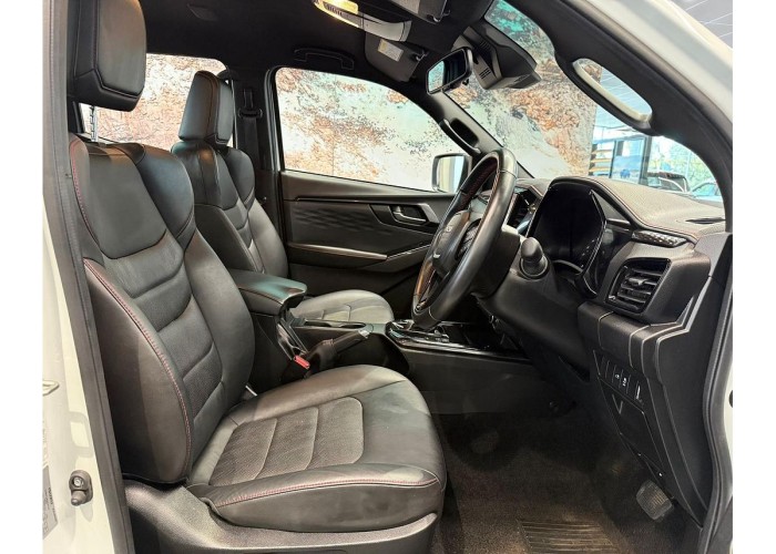 Used 1
                    ISUZU
                     for Sale Image