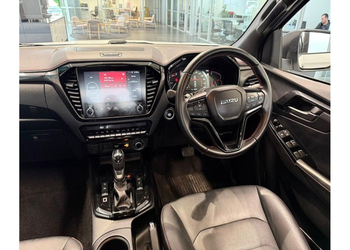 Used 1
                    ISUZU
                     for Sale Image