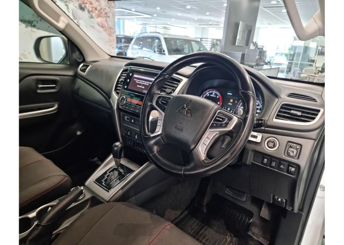 Used 1
                    MITSUBISHI
                     for Sale Image