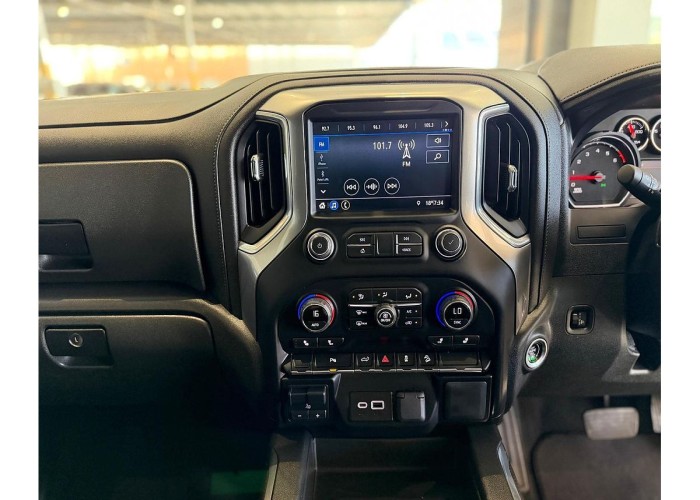 Used 1
                    CHEVROLET
                     for Sale Image