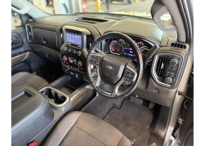 Used 1
                    CHEVROLET
                     for Sale Image