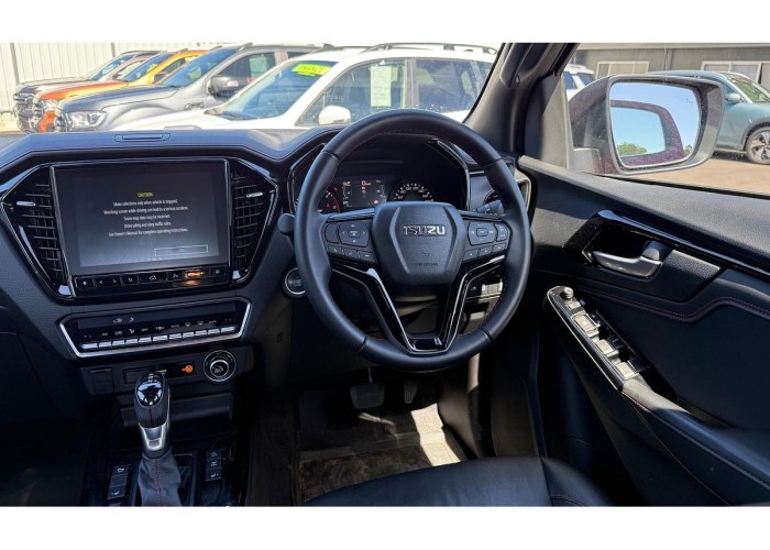 Used 1
                    ISUZU
                     for Sale Image