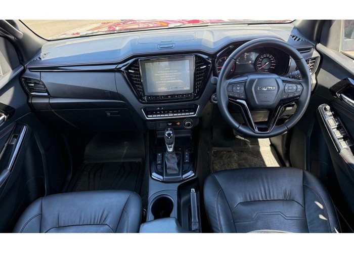 Used 1
                    ISUZU
                     for Sale Image