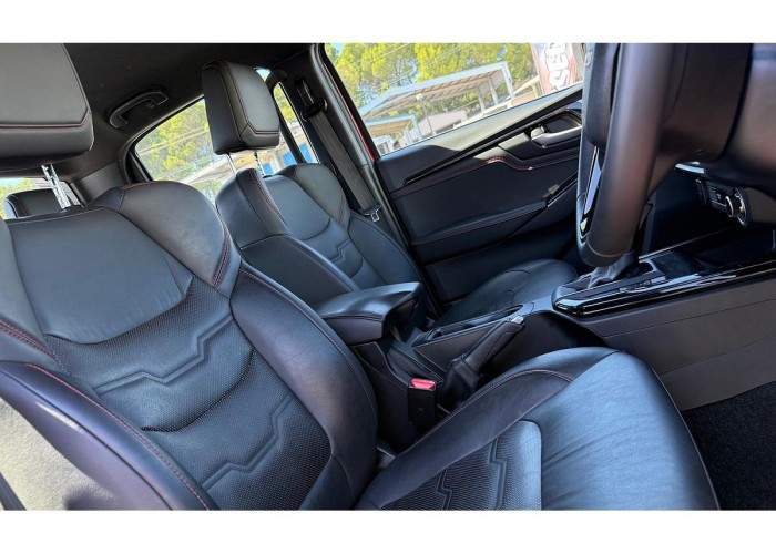 Used 1
                    ISUZU
                     for Sale Image