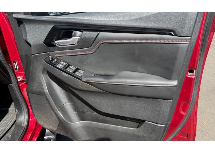 Used 1
                    ISUZU
                     for Sale Image