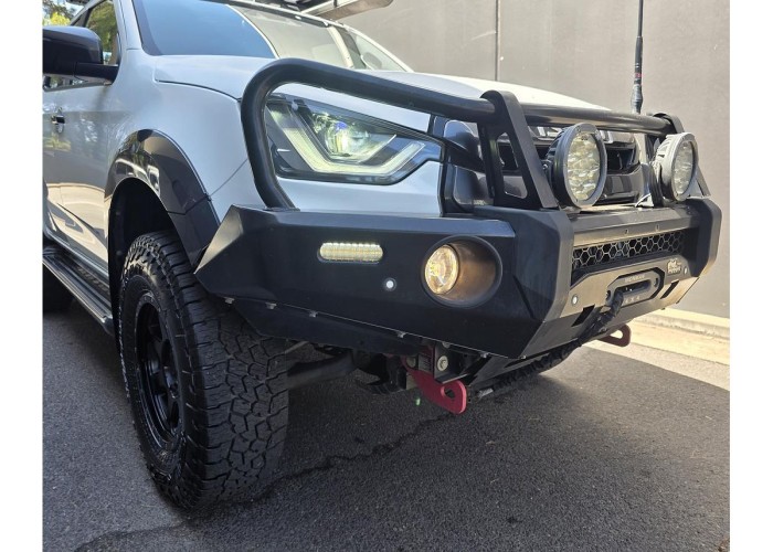 Used 1
                    ISUZU
                     for Sale Image