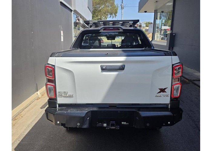 Used 1
                    ISUZU
                     for Sale Image