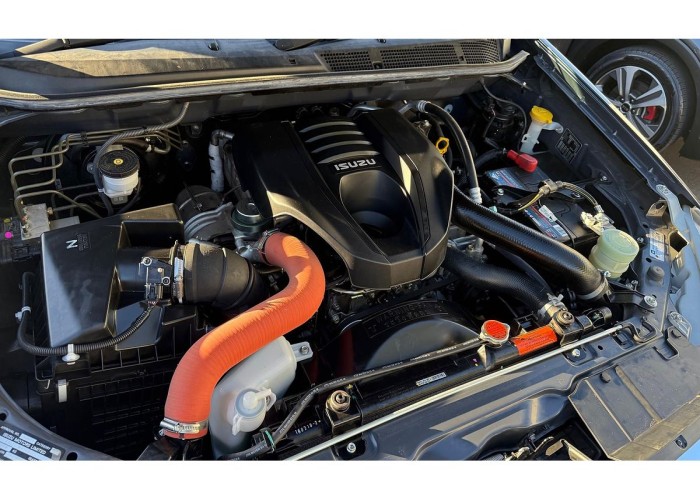 Used 1
                    ISUZU
                     for Sale Image