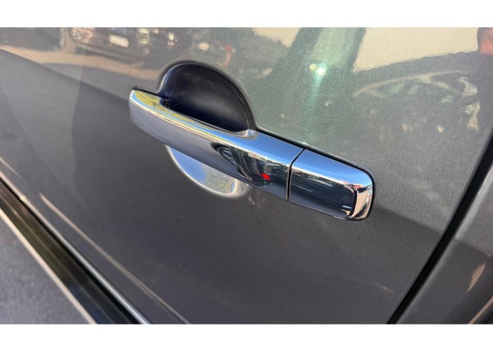 Used 1
                    ISUZU
                     for Sale Image