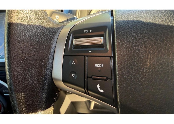 Used 1
                    ISUZU
                     for Sale Image