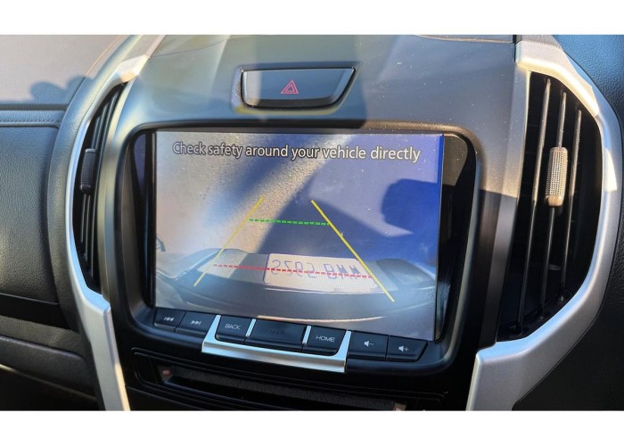 Used 1
                    ISUZU
                     for Sale Image