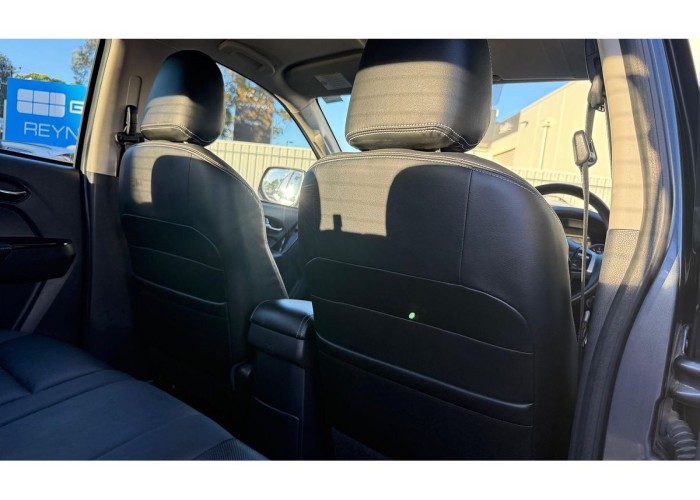 Used 1
                    ISUZU
                     for Sale Image