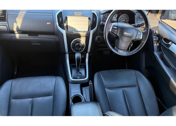 Used 1
                    ISUZU
                     for Sale Image