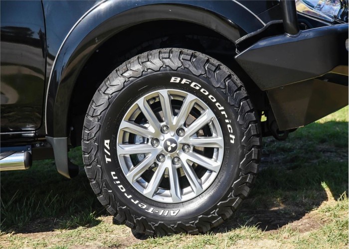 Used 2
                    MITSUBISHI
                     for Sale Image