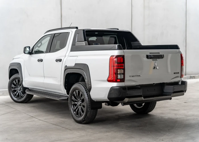 Used 2
                    MITSUBISHI
                     for Sale Image