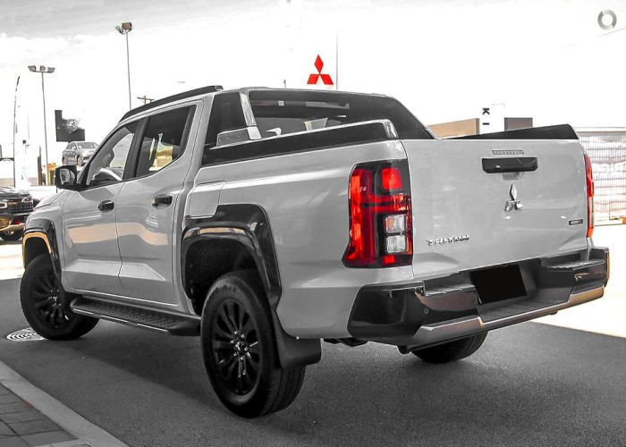 Used 2
                    MITSUBISHI
                     for Sale Image