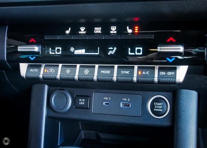 Used 2
                    MITSUBISHI
                     for Sale Image