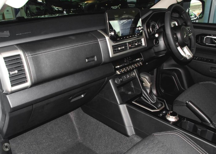 Used 2
                    MITSUBISHI
                     for Sale Image