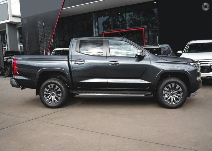 Used 2
                    MITSUBISHI
                     for Sale Image