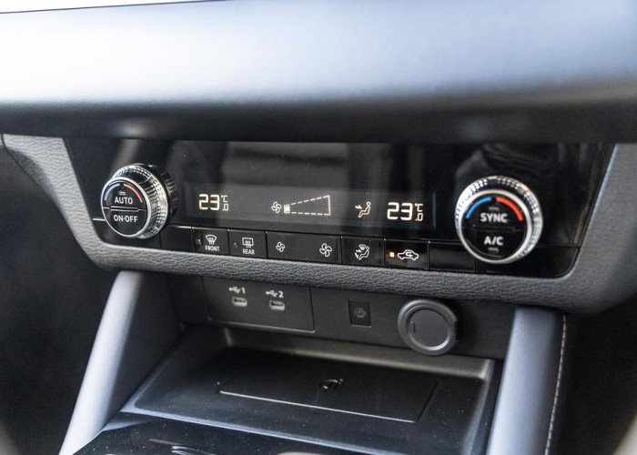 Used 2
                    MITSUBISHI
                     for Sale Image