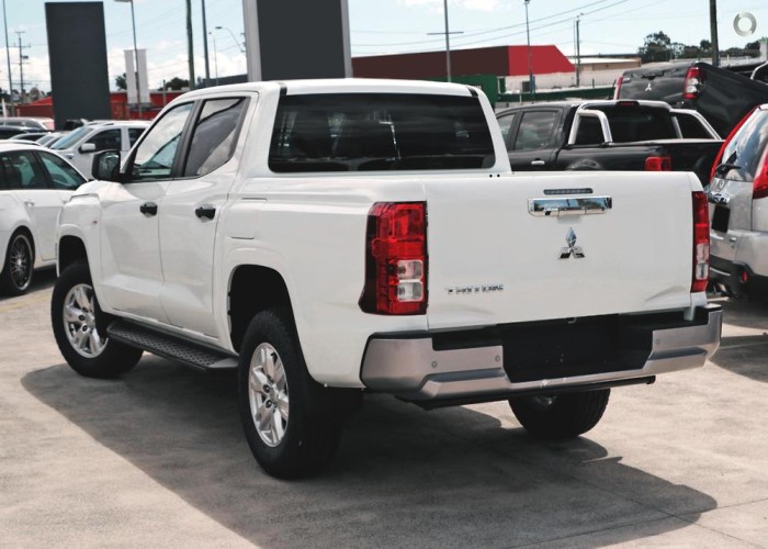 Used 2
                    MITSUBISHI
                     for Sale Image