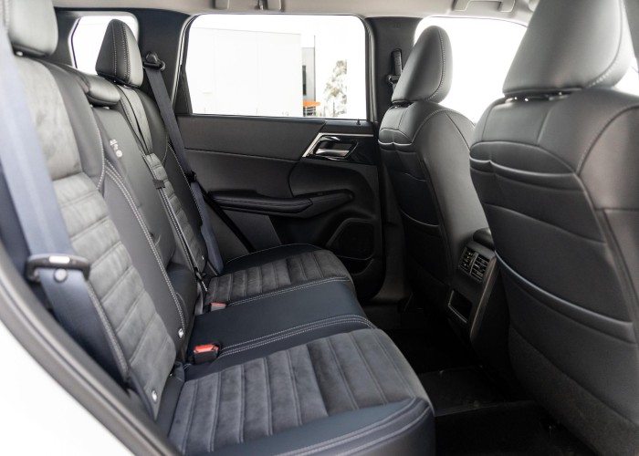 Used 2
                    MITSUBISHI
                     for Sale Image