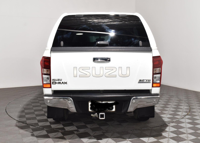 Used 8
                    ISUZU
                     for Sale Image