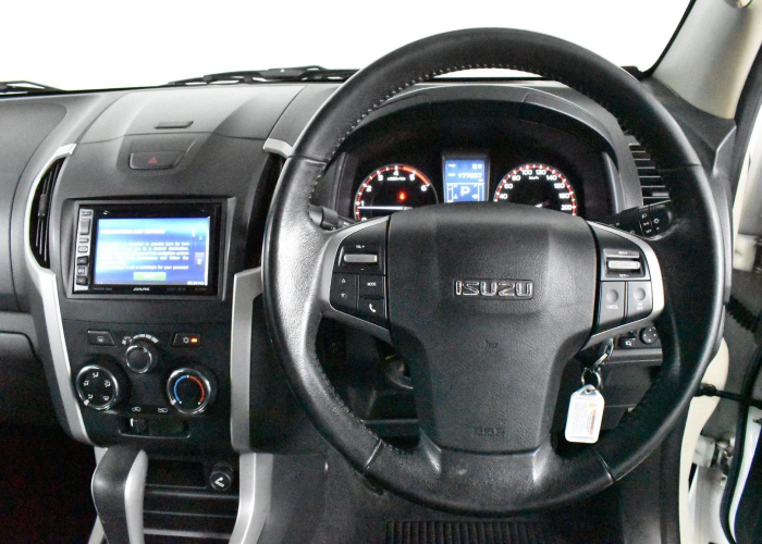 Used 8
                    ISUZU
                     for Sale Image