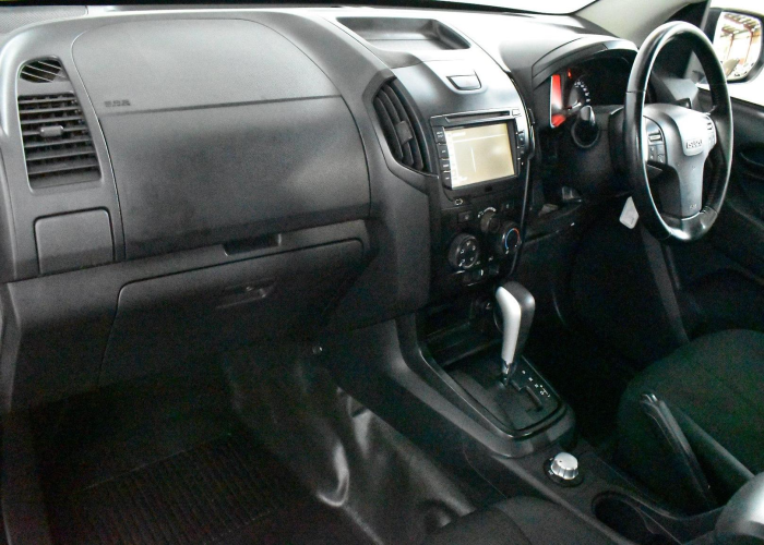 Used 7
                    ISUZU
                     for Sale Image