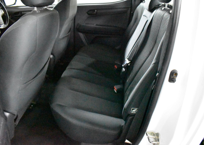 Used 7
                    ISUZU
                     for Sale Image