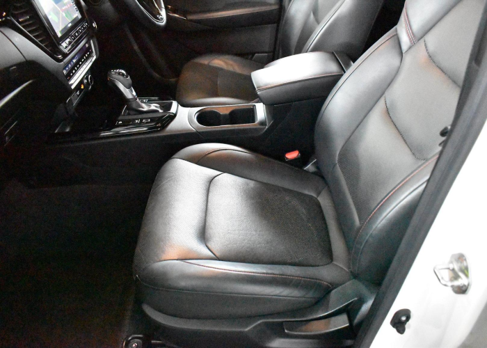 Used 9
                    ISUZU
                     for Sale Image