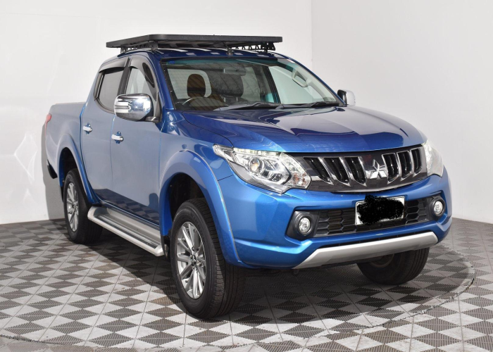 Used 5
                    MITSUBISHI
                     for Sale Image