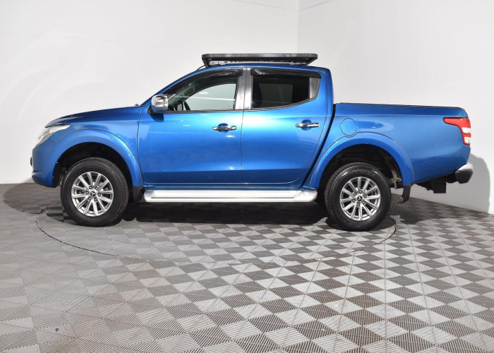 Used 5
                    MITSUBISHI
                     for Sale Image