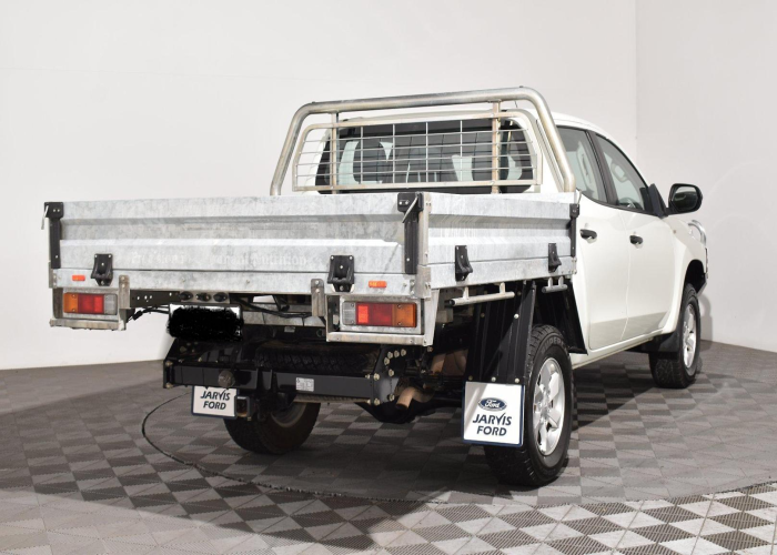 Used 6
                    MITSUBISHI
                     for Sale Image