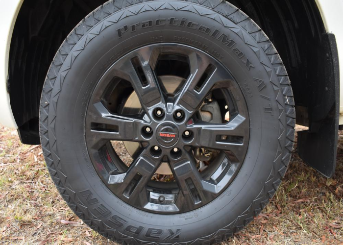 Used 5
                    NISSAN
                     for Sale Image