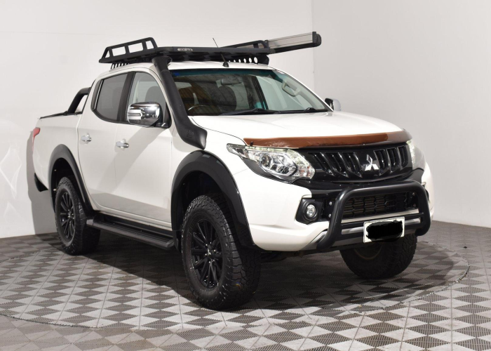 Used 7
                    MITSUBISHI
                     for Sale Image