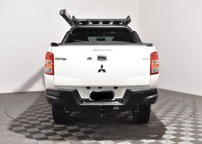 Used 7
                    MITSUBISHI
                     for Sale Image