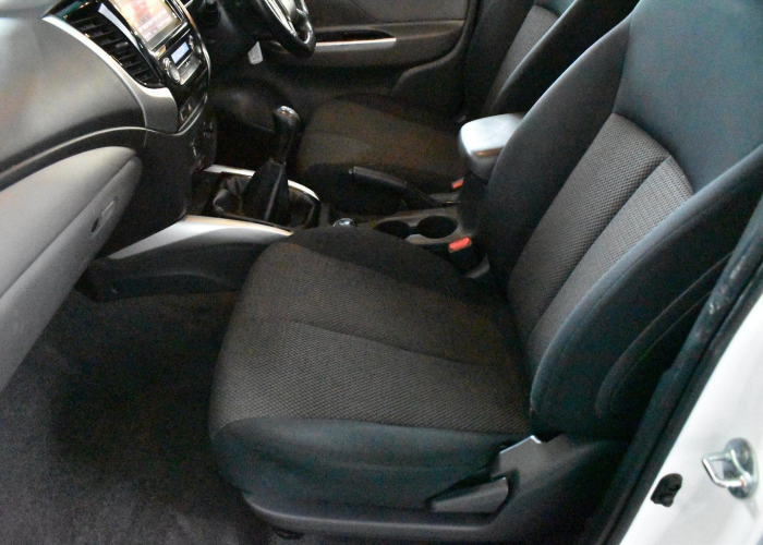 Used 7
                    MITSUBISHI
                     for Sale Image